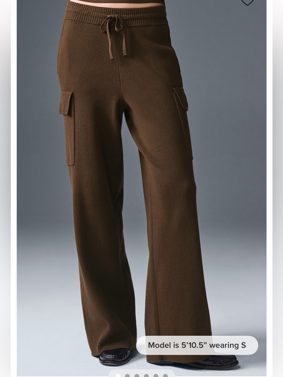 Alo Yoga Pants - Alo Yoga Scholar Knit High-Waist Cargo Pant in Brown